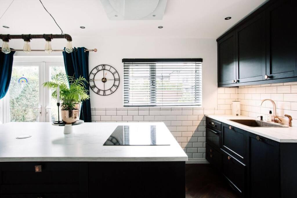 Modern & Stylish Home In The Heart Of Belfast Esterno foto